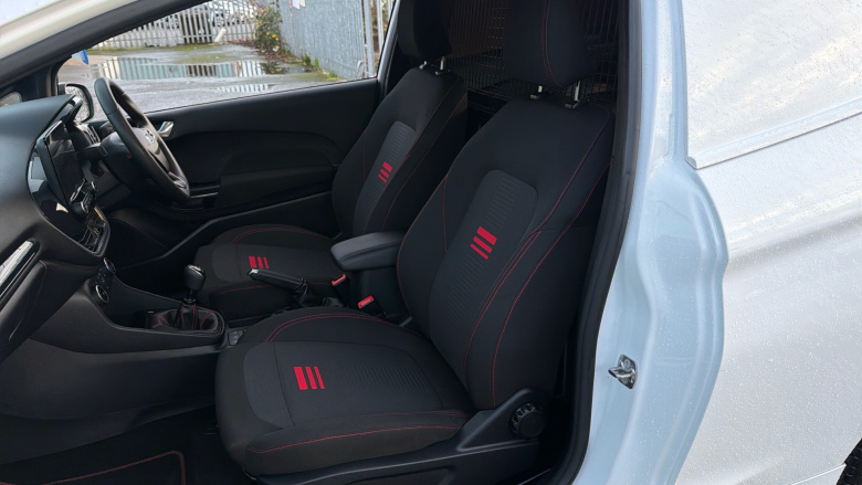 Ford Fiesta Petrol 1.0 Ecoboost mHEV Sport Van